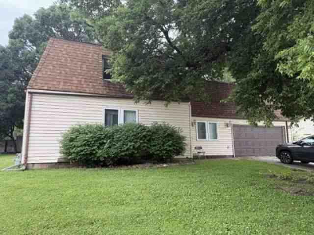 House for sale in Decatur, Illinois
