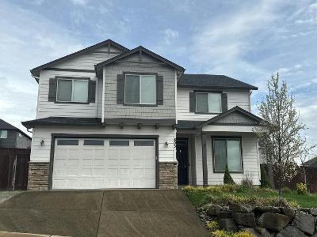 House for sale in La Center