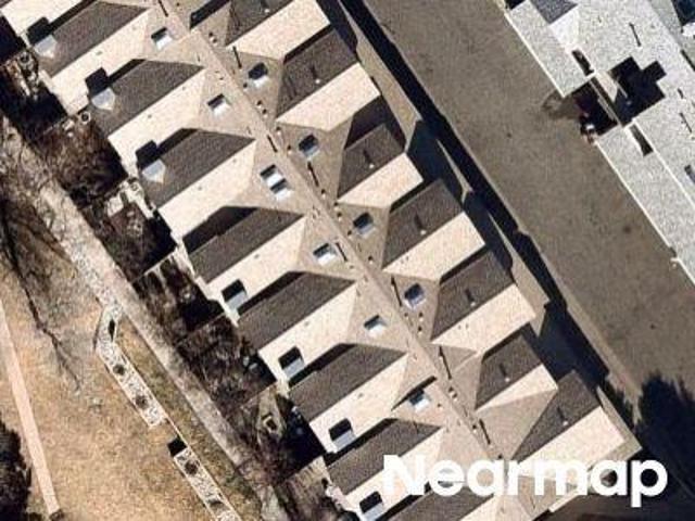 Condo for sale in Aurora Hills, Aurora