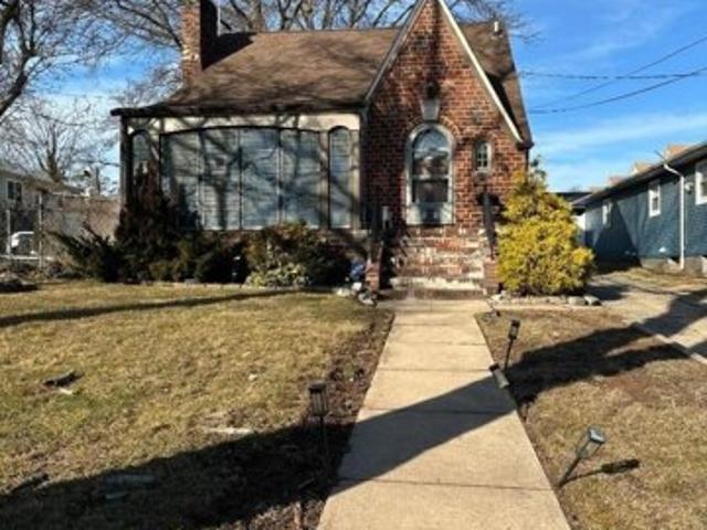 House for sale in Roselle, New Jersey