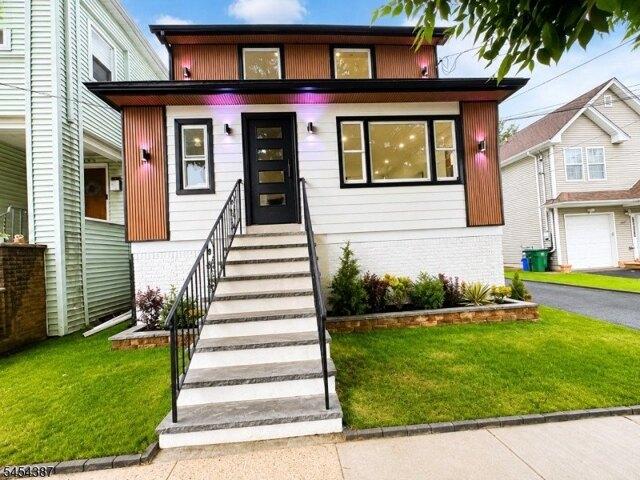 House for sale in Roselle, New Jersey