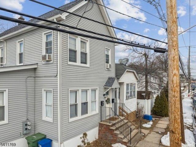 House for sale in Roselle, New Jersey