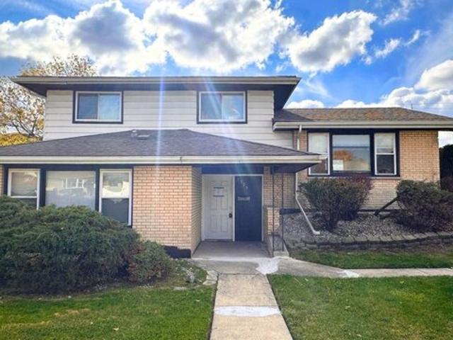 House for sale in South Holland, Illinois