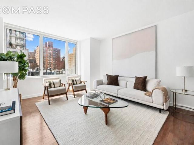 Condo for sale in Arverne, New York