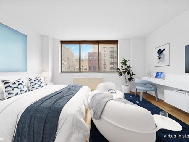 Condo for sale in Arverne, New York
