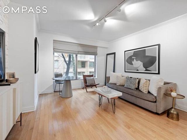 Condo for sale in Arverne, New York