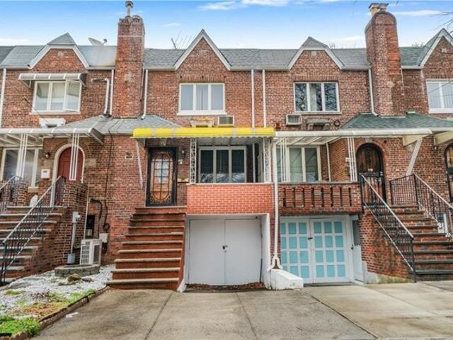 House for sale in Arverne, New York