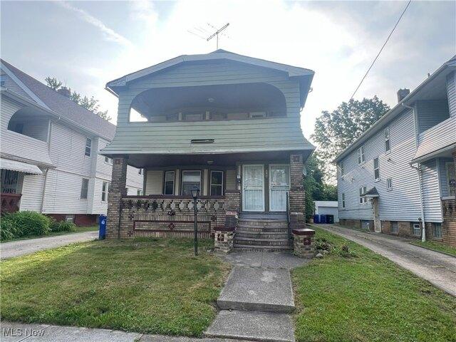 House for sale in Cleveland