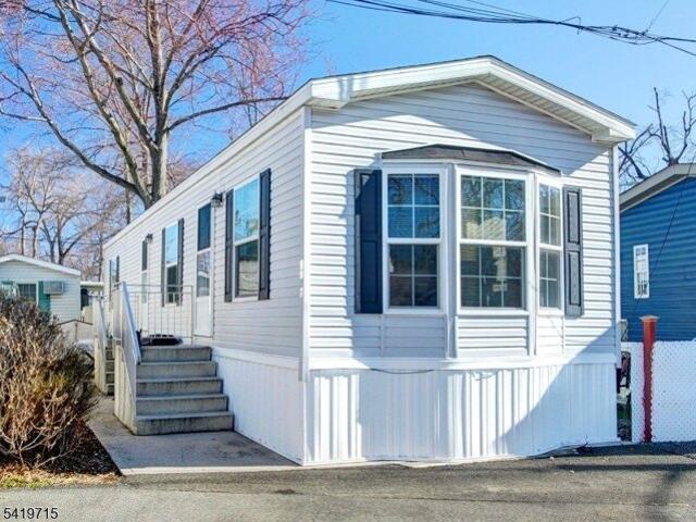 Property for sale in Moonachie, New Jersey