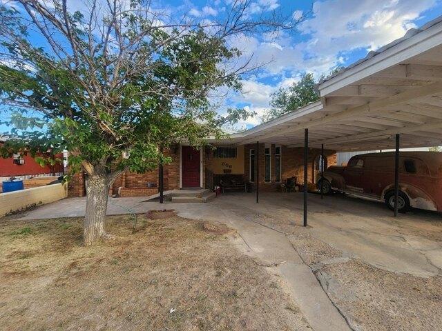 House for sale in Pecos, Texas