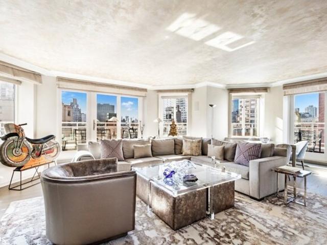 House for sale in Arverne, New York