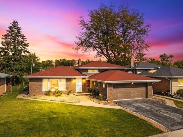 House for sale in South Holland, Illinois