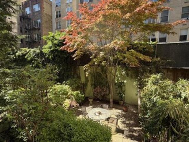 Condo for sale in Arverne, New York
