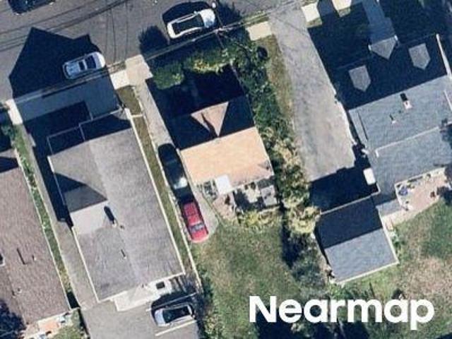 House for sale in Bridgeport