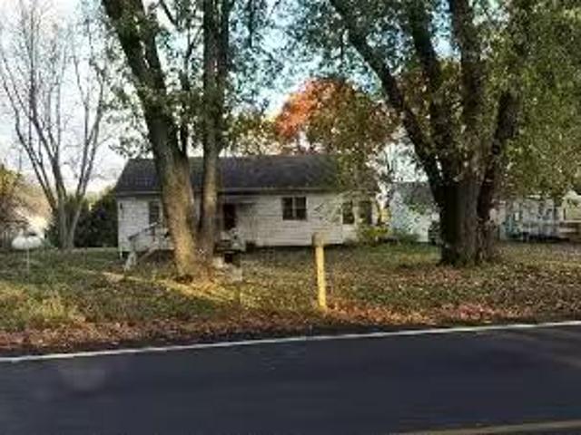 House for sale in Portage