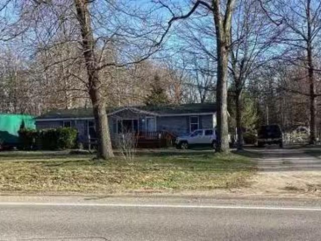 House for sale in Cadillac