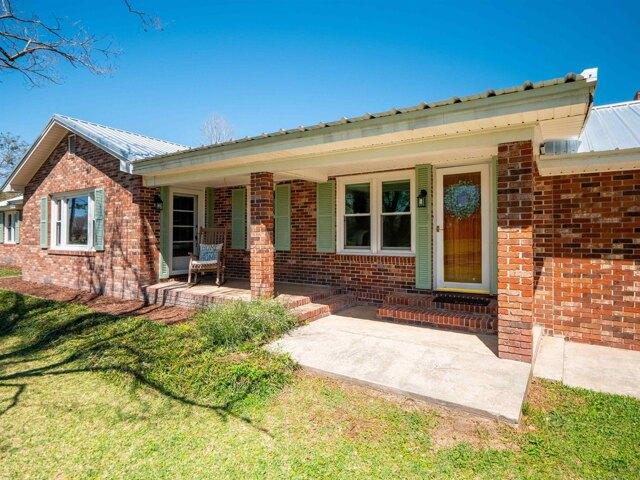 House for sale in Lee