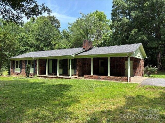 House for sale in Catawba