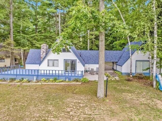 House for sale in Gaylord House for sale in Gaylord