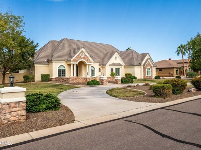 House for sale in Gilbert, Arizona