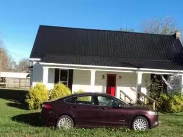 House for sale in Dickson