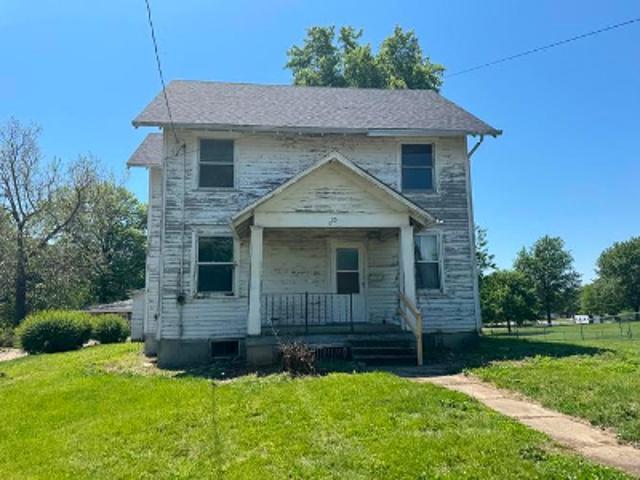 House for sale in Sigourney, Iowa
