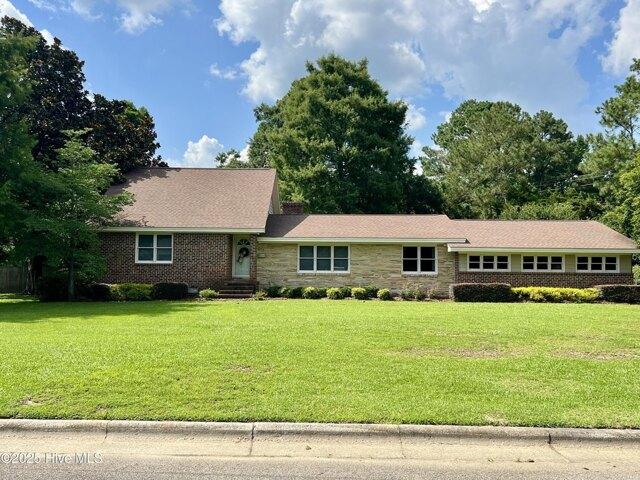 House for sale in Wallace, North Carolina