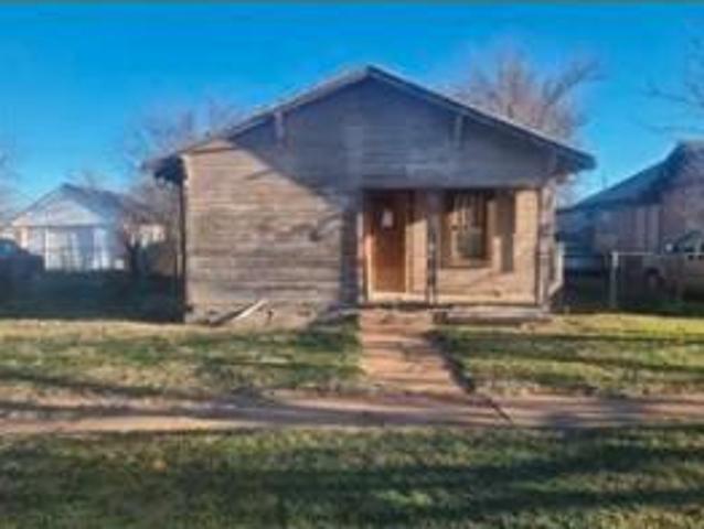 House for sale in Electra, Texas