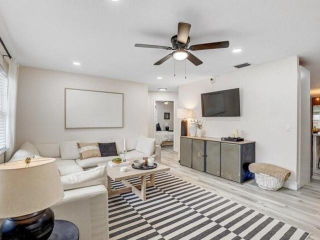 House for sale in Seffner