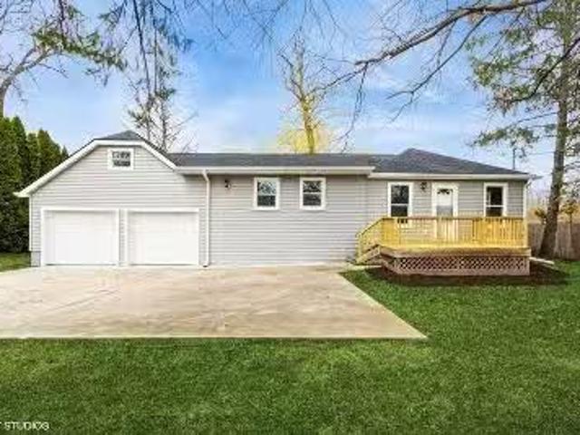 House for sale in Menomonee Falls