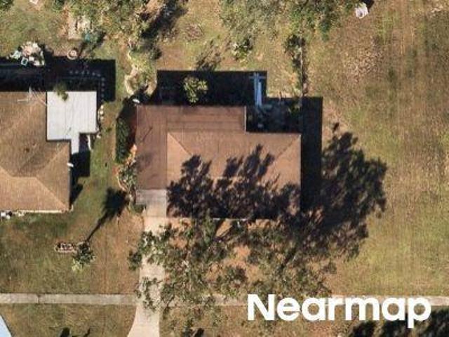 House for sale in Avon Park