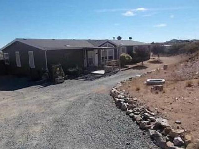 House for sale in Dewey