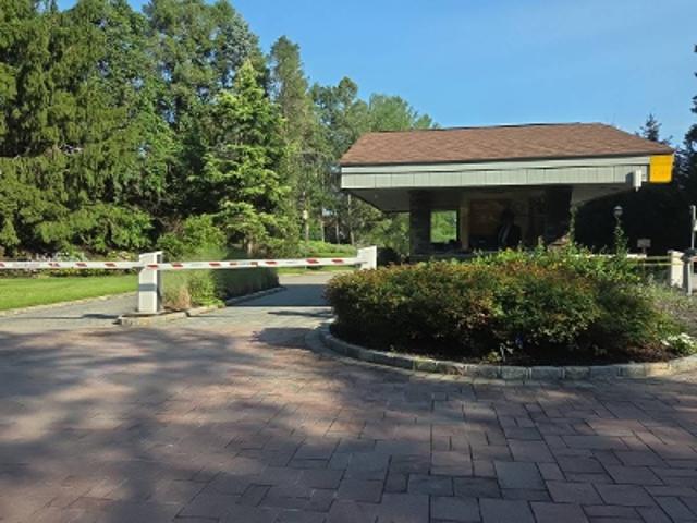 Condo for sale in Plainview, Nassau County