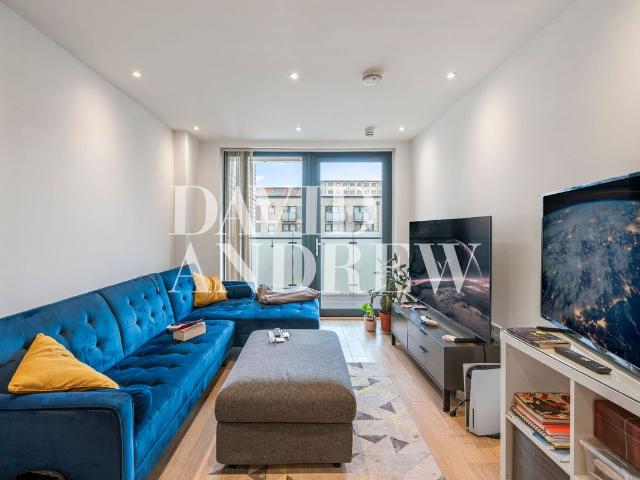 Apartment for rent in Hale Village, Tottenham Hale