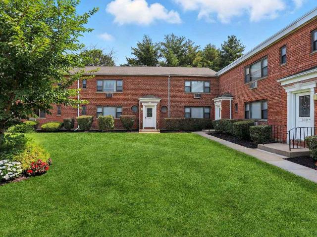 Apartment for rent in Nassau, New York