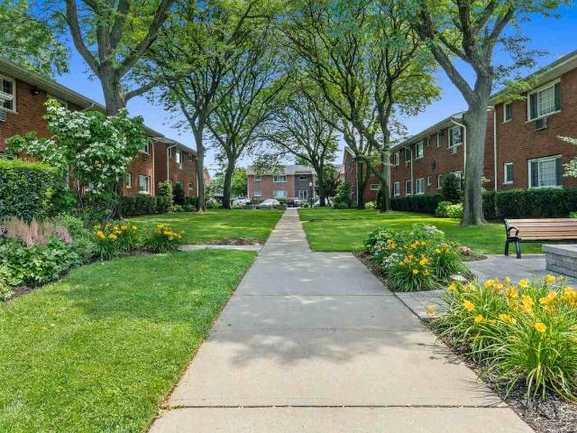 Apartment for rent in Mineola