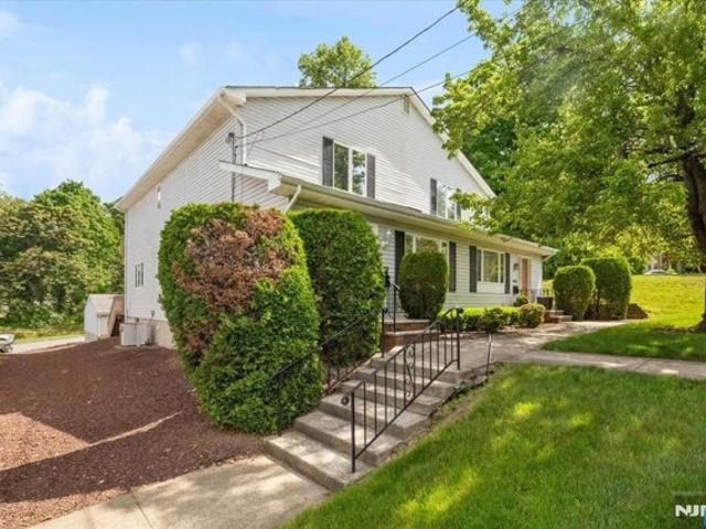 Condo for sale in Roseland, New Jersey