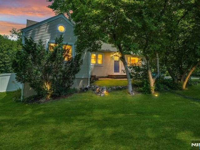 House for sale in Roseland, New Jersey
