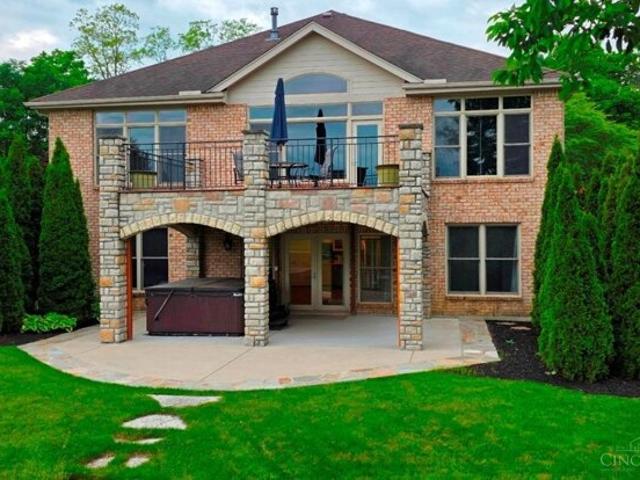 House for sale in Centerville