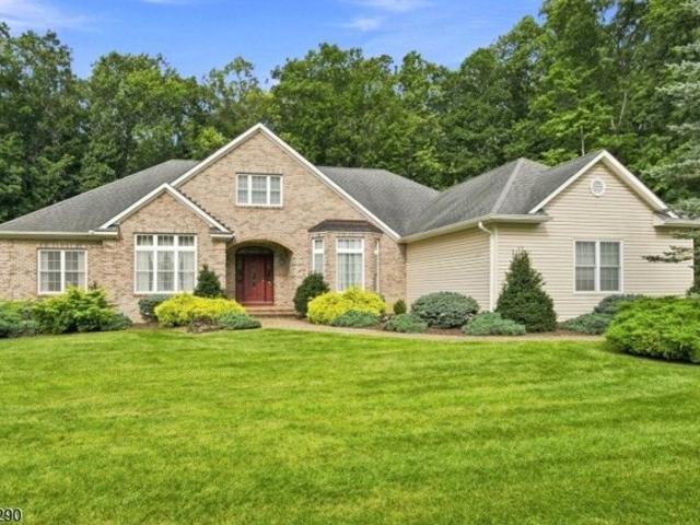 House for sale in Green Township, Sussex County