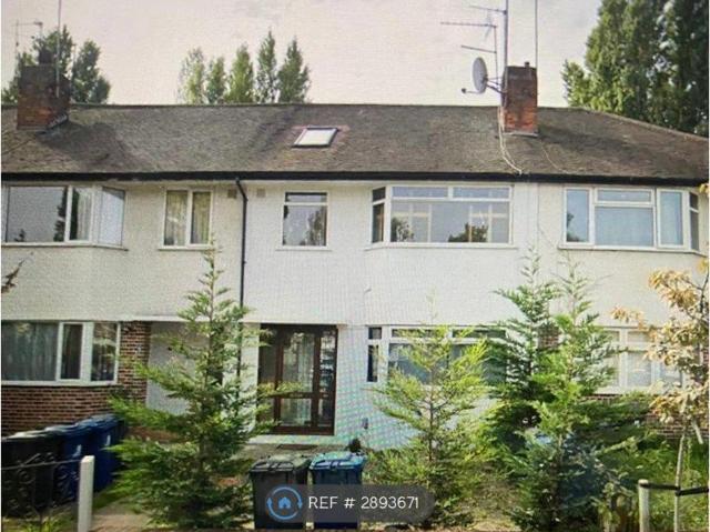 Apartment for rent in London Borough of Ealing, Park Royal
