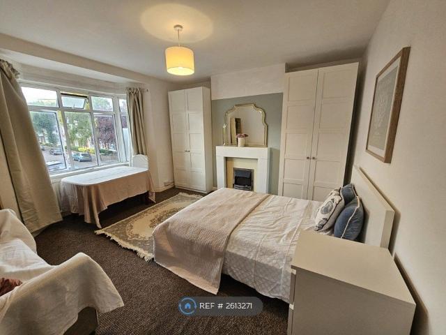Apartment for rent in London Borough of Ealing, Greater London