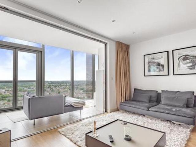 House for sale in London Borough of Hounslow, Cat Hill