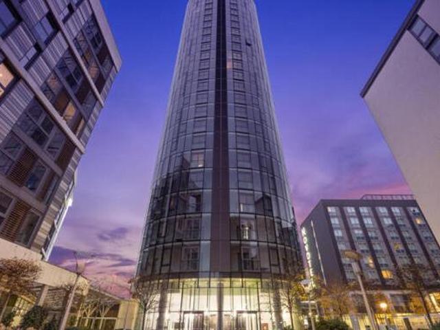 House for sale in London Borough of Hounslow, Cat Hill