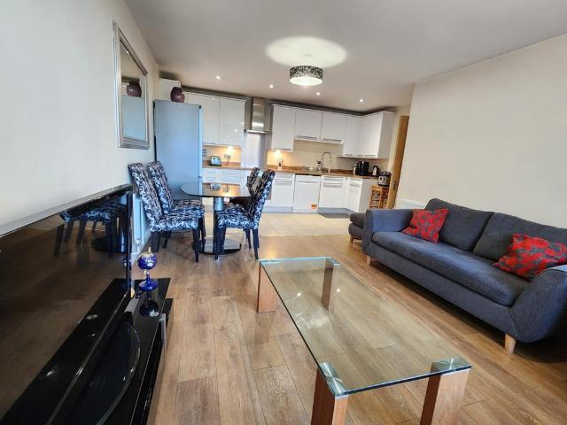 Apartment for rent in London Borough of Hounslow, Greater London