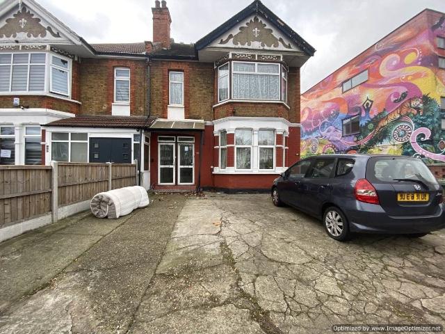 House for rent in London Borough of Brent, Greater London