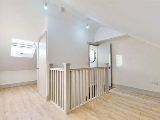Apartment for rent in Alperton, Greater London