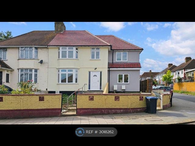 House for rent in Alperton, Greater London