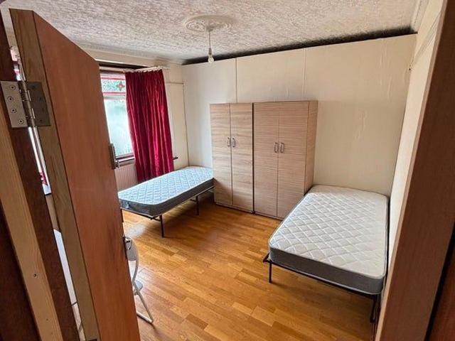 Room for rent in Alperton, Greater London