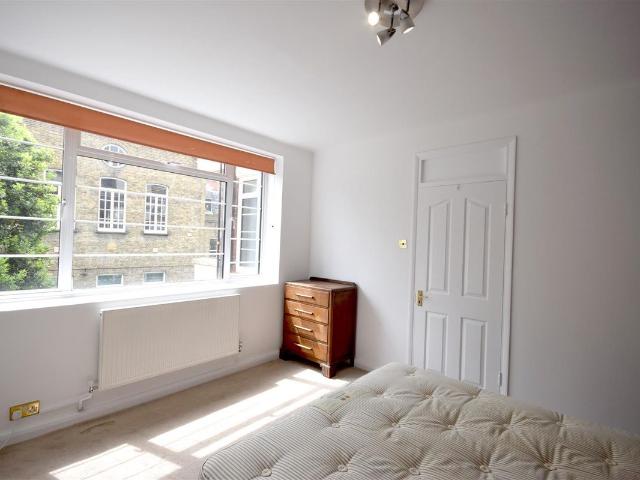 Room for rent in St. John's Wood, Greater London
